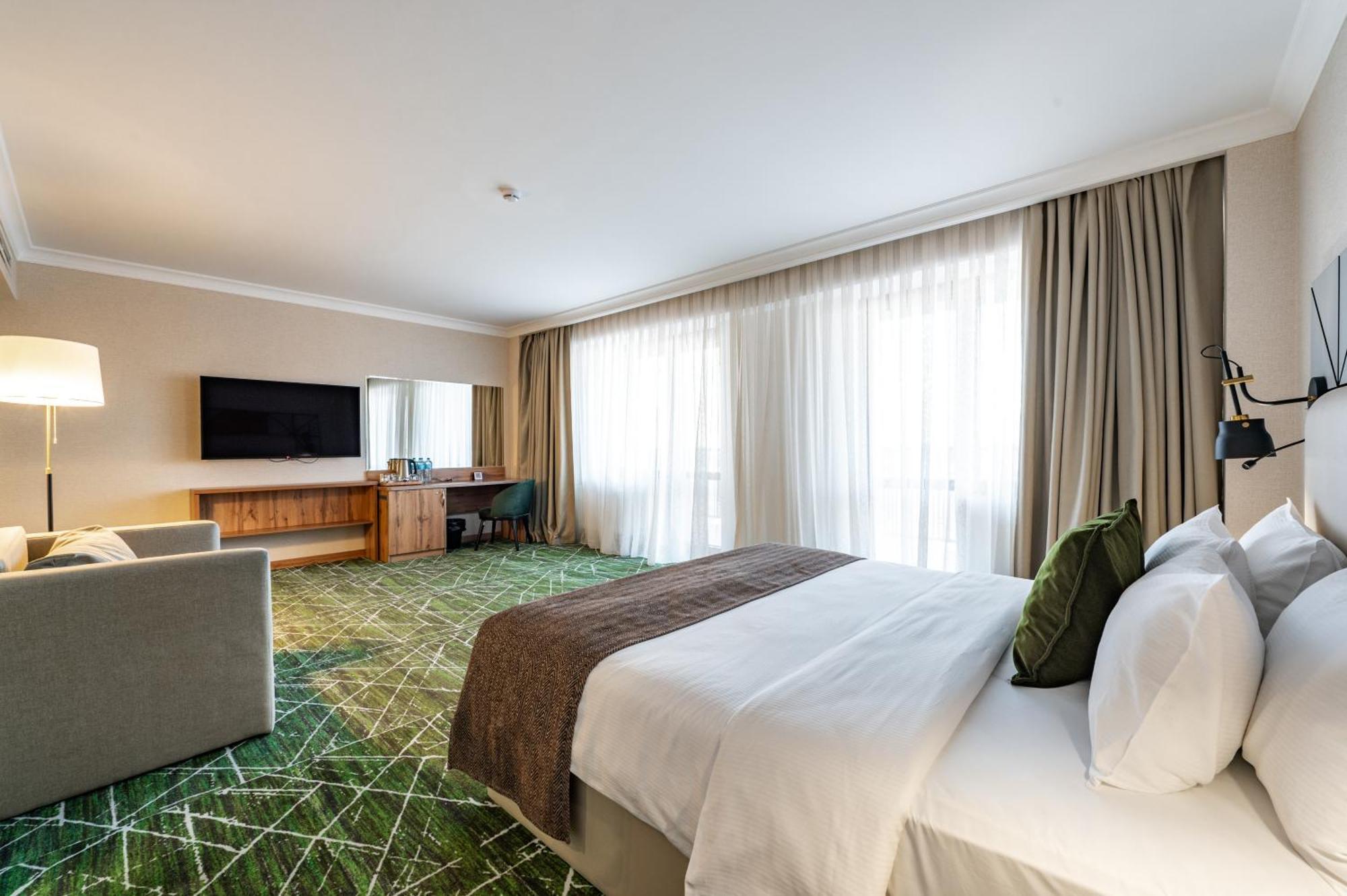 Wyndham Garden Burabay Hotel Eksteriør billede